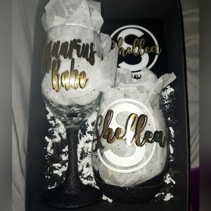 CustomizablePersonalized wine glass and coaster boxed set